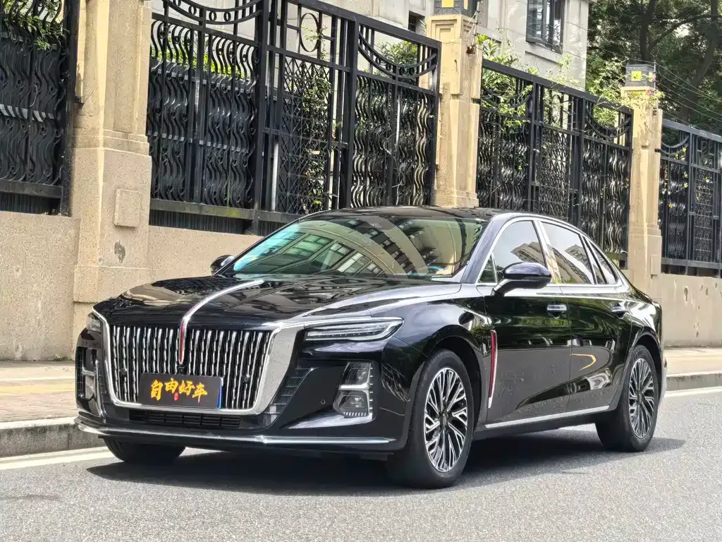 Hongqi H5 — фото 1
