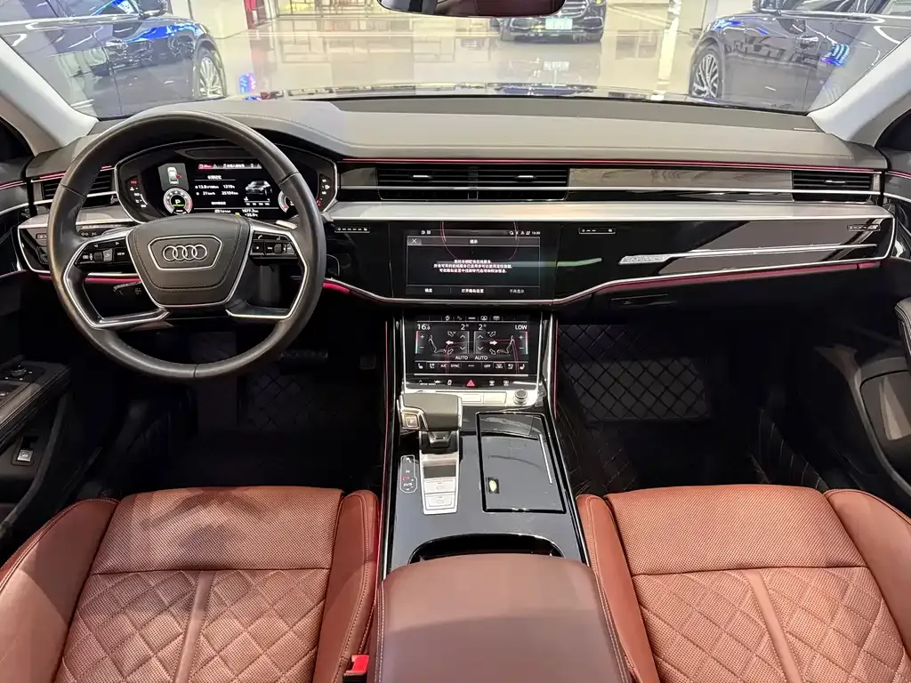 Audi A8 — фото 3