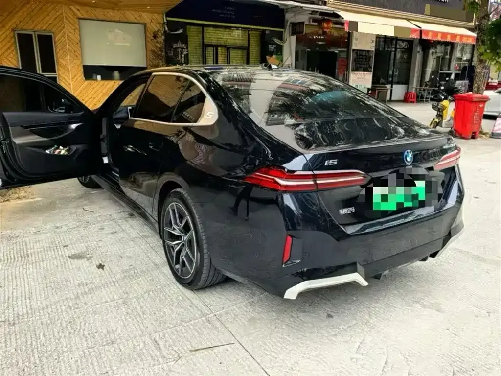 BMW i5 2024 из CN, фото 2