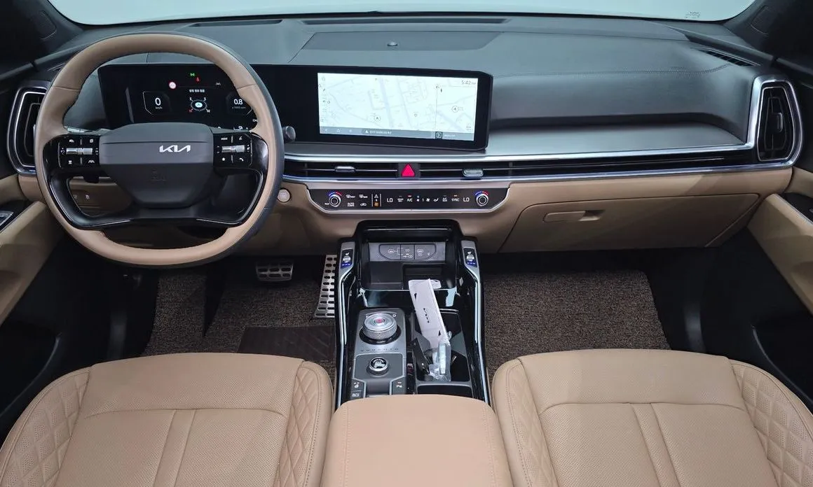 Kia Sorento — фото 8