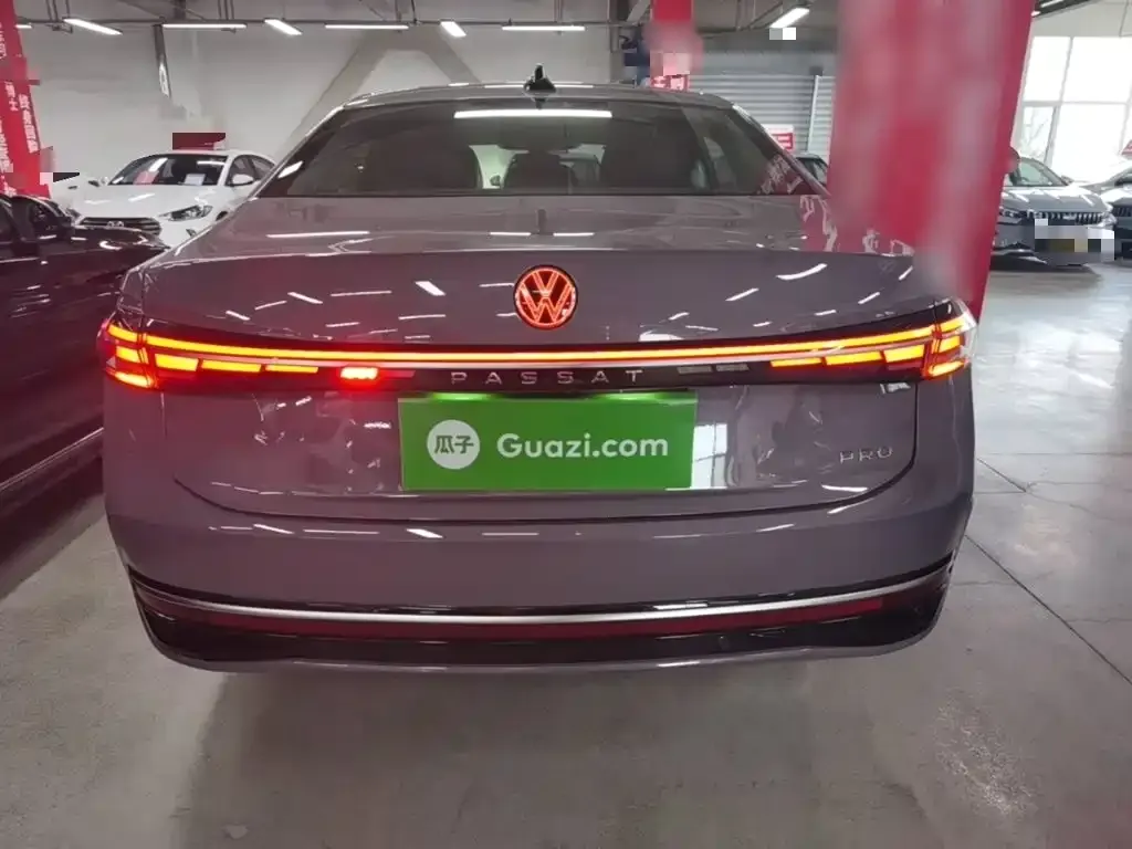 Volkswagen Passat — фото 8
