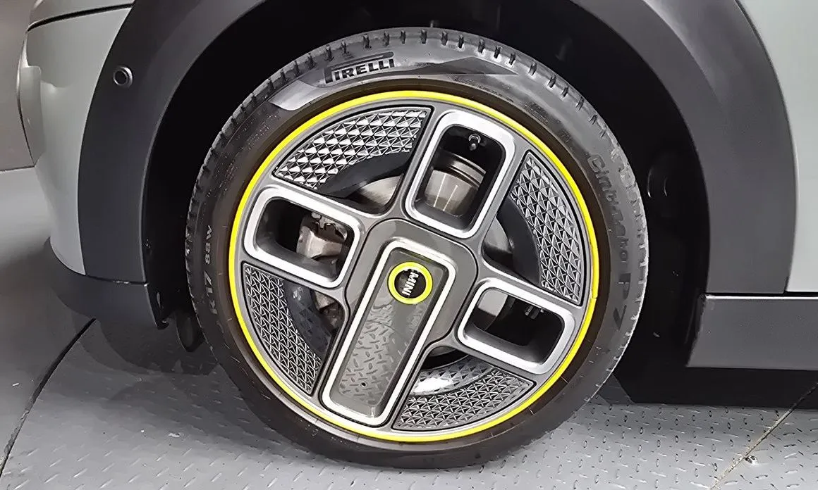 Mini Cooper 2023 из KR, фото 8