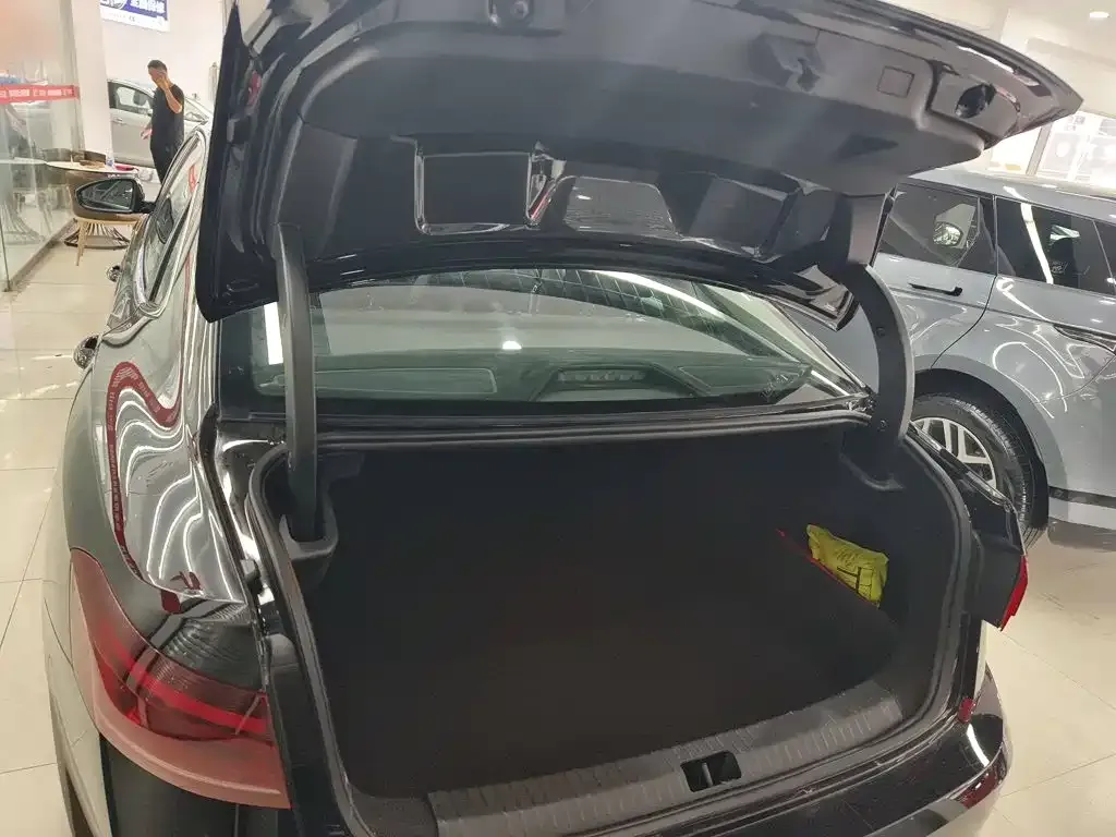 Volkswagen Passat — фото 3