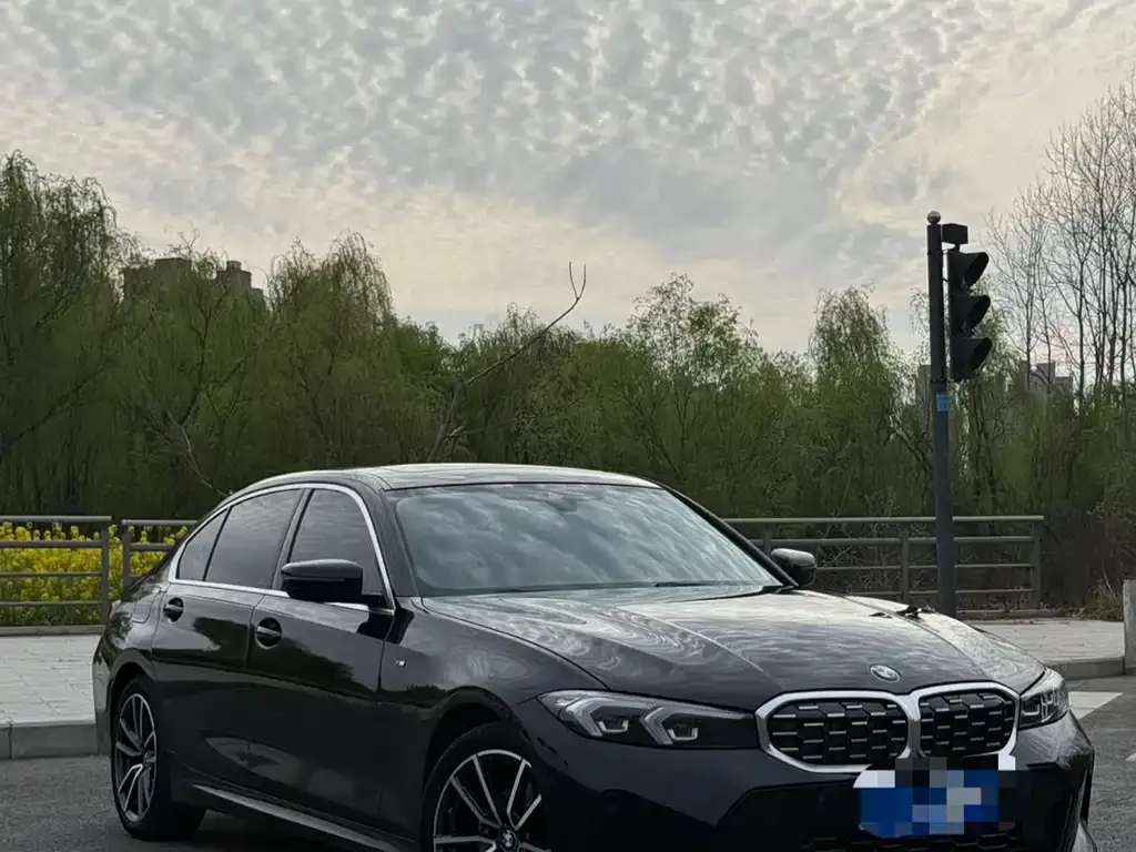 BMW 3 Series — фото 1