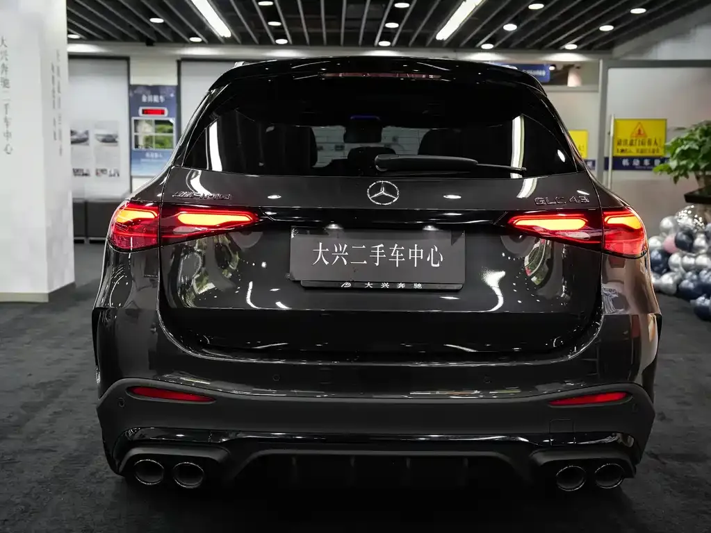 Mercedes-Benz GLC AMG — фото 10