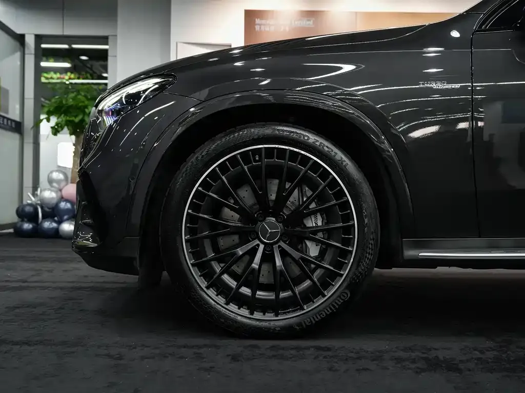 Mercedes-Benz GLC AMG — фото 6