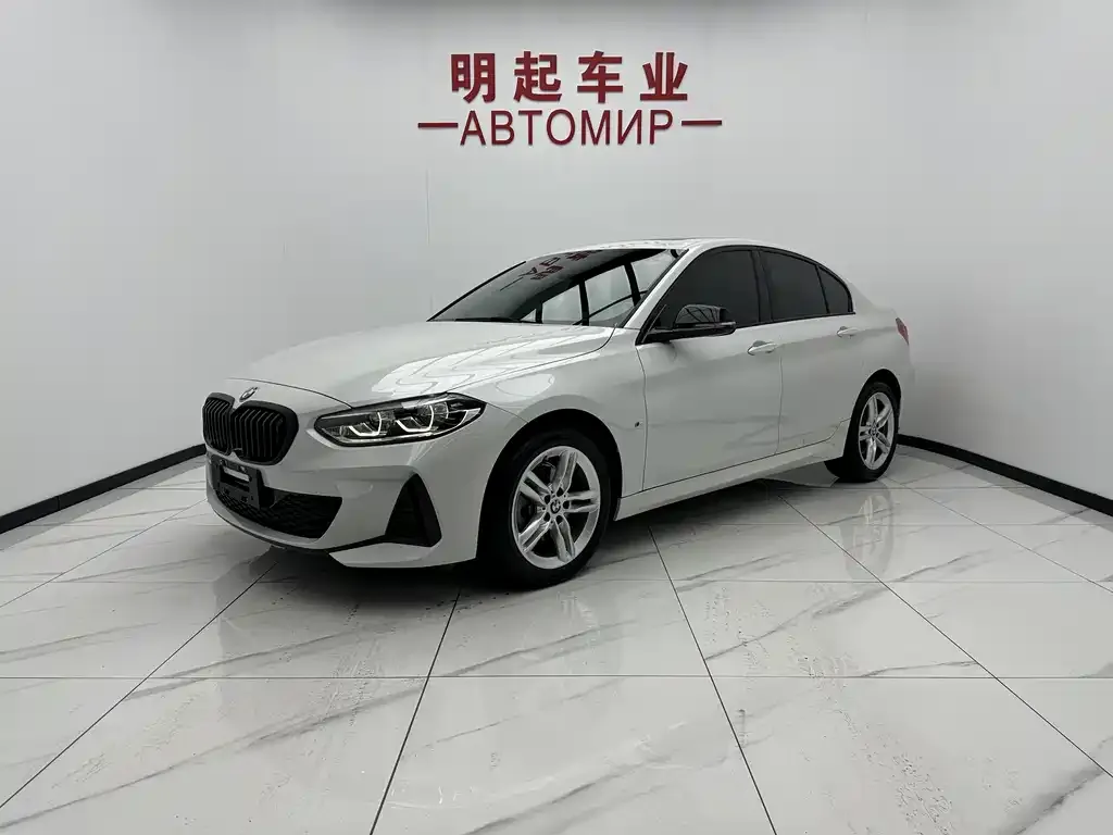 BMW 1 Series — фото 1
