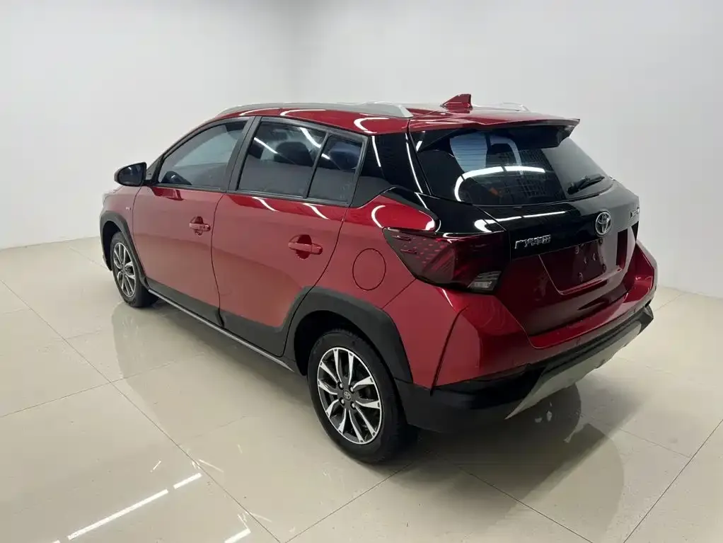 Toyota Yaris L — фото 6