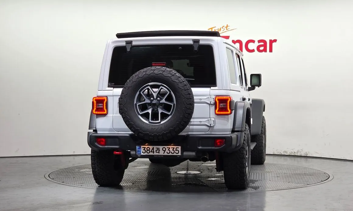 Jeep Wrangler — фото 3