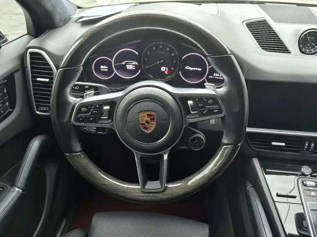 Porsche Cayenne Hybrid — фото 6