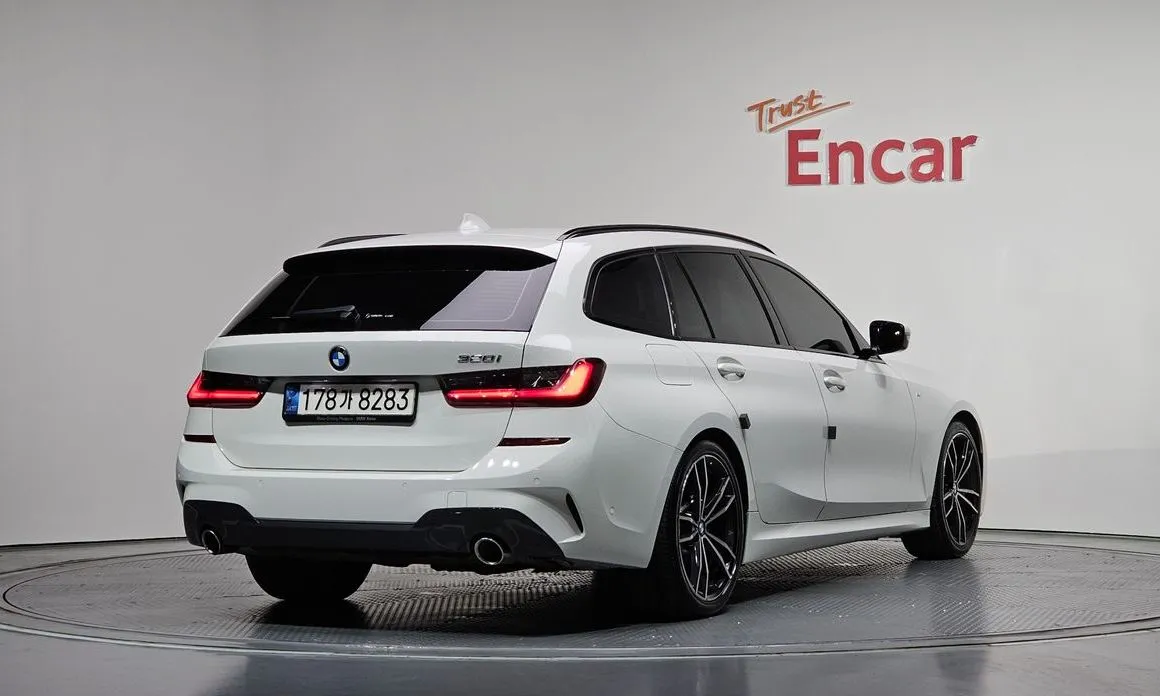 BMW 3-Series 2022 из KR, фото 2