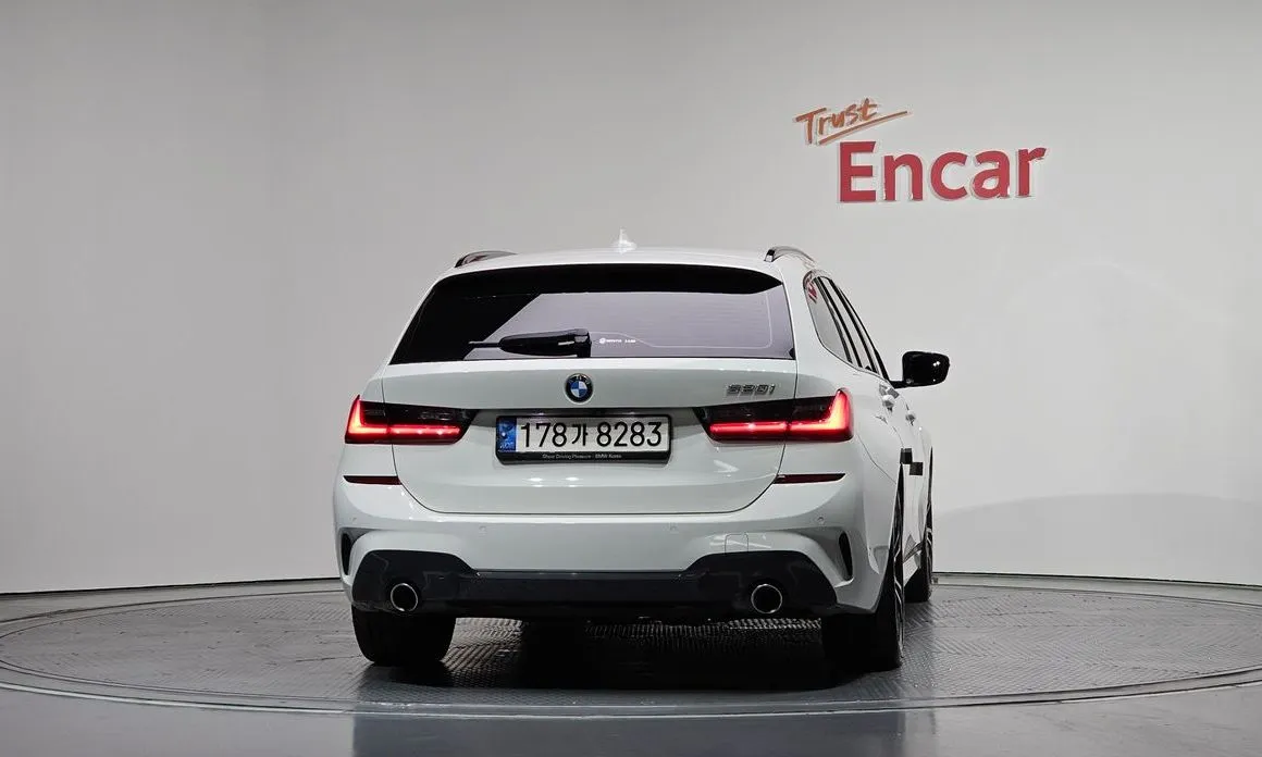 BMW 3-Series 2022 из KR, фото 8