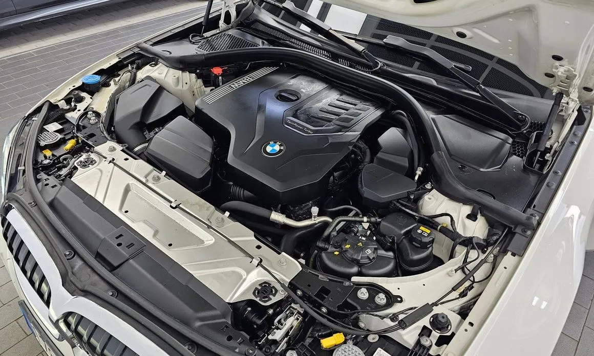 BMW 3-Series 2022 из KR, фото 10