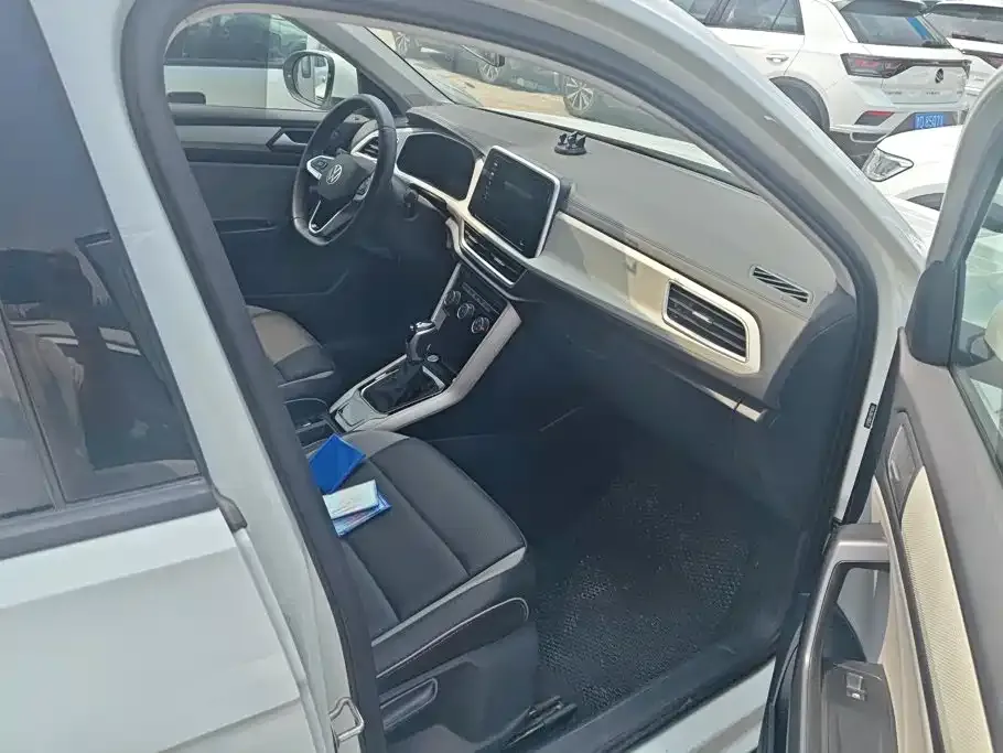 Volkswagen T-Roc 2024 из CN, фото 2