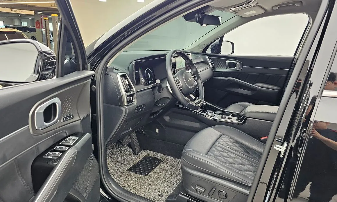 Kia Sorento — фото 7