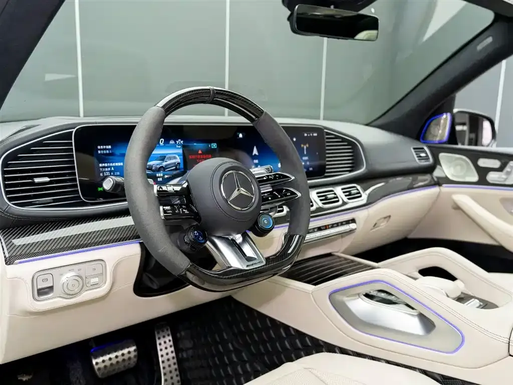 Mercedes-Benz GLS AMG — фото 9