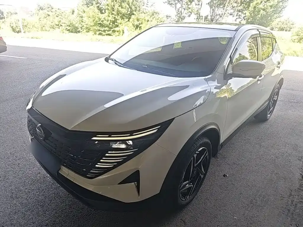 Nissan Qashqai — фото 1