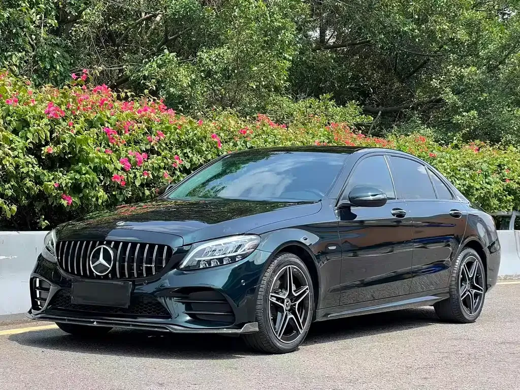 Mercedes-Benz C-Class — фото 1