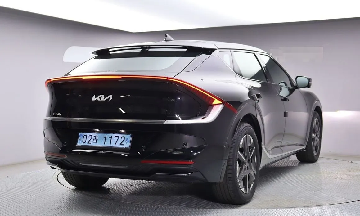 Kia EV6 — фото 8