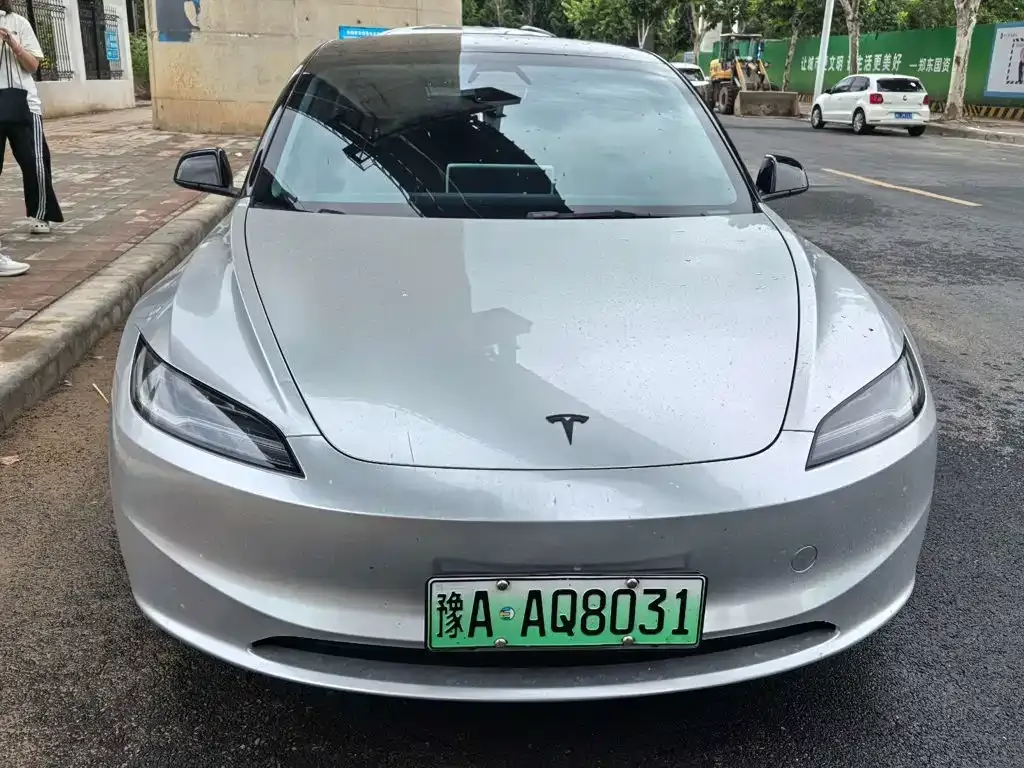 Tesla Model 3 — фото 6