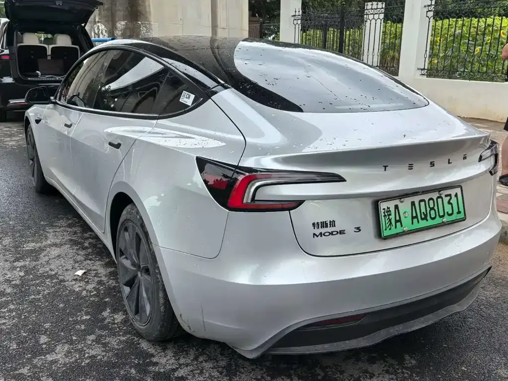 Tesla Model 3 — фото 5