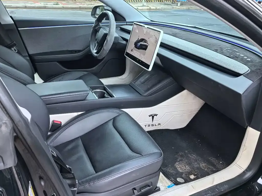 Tesla Model 3 — фото 2