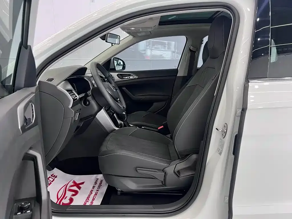 Volkswagen T-Cross — фото 4
