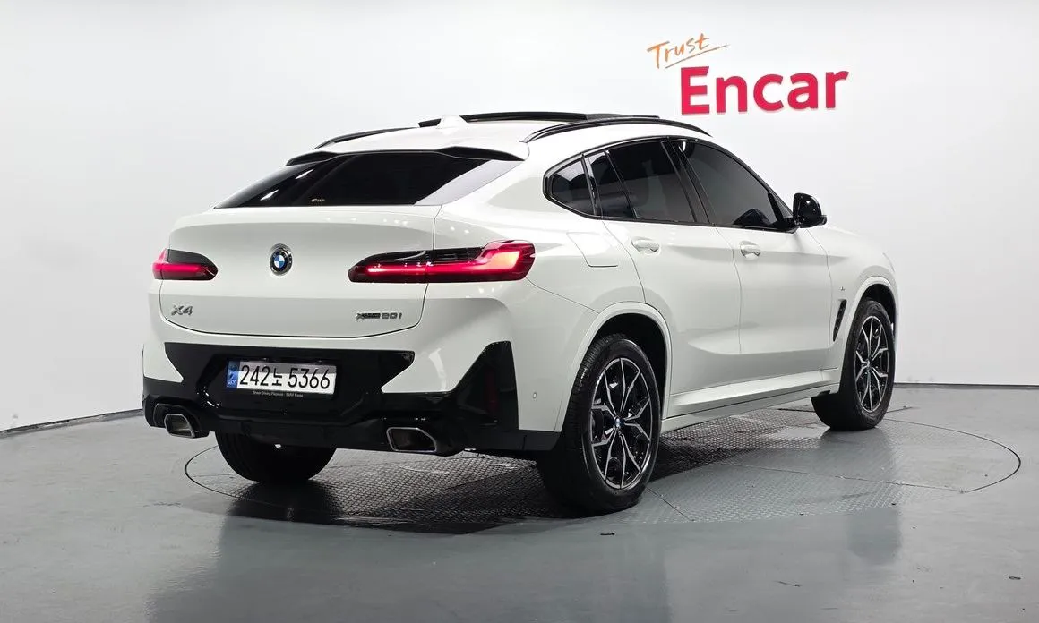BMW X4 — фото 9