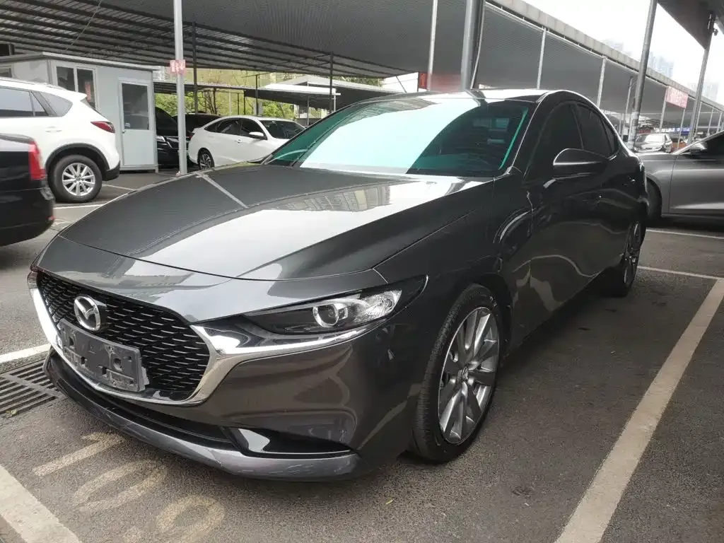 Mazda 3 Axela — фото 10