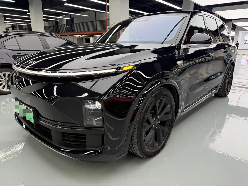 Li Auto L8