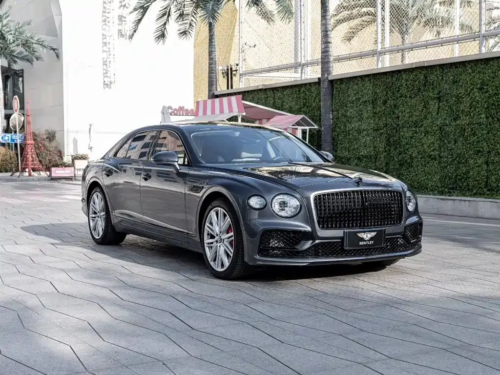 Bentley Flying Spur — фото 9