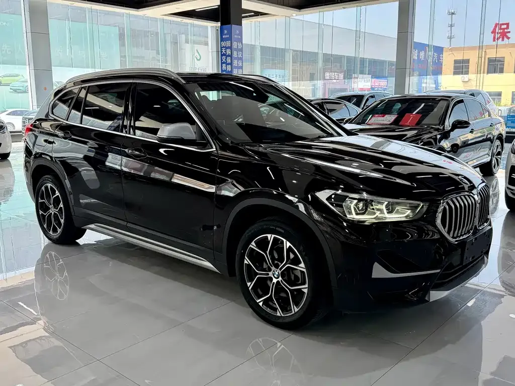 BMW X1 — фото 9