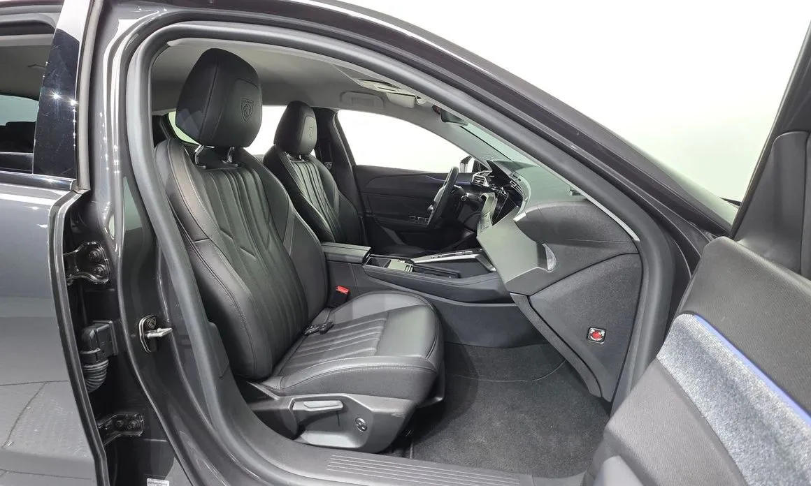 Peugeot 408 2023 из KR, фото 6