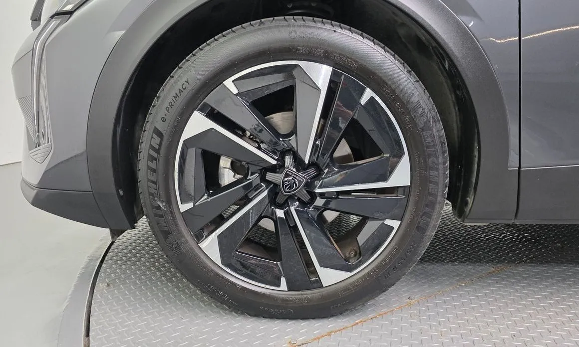 Peugeot 408 2023 из KR, фото 8