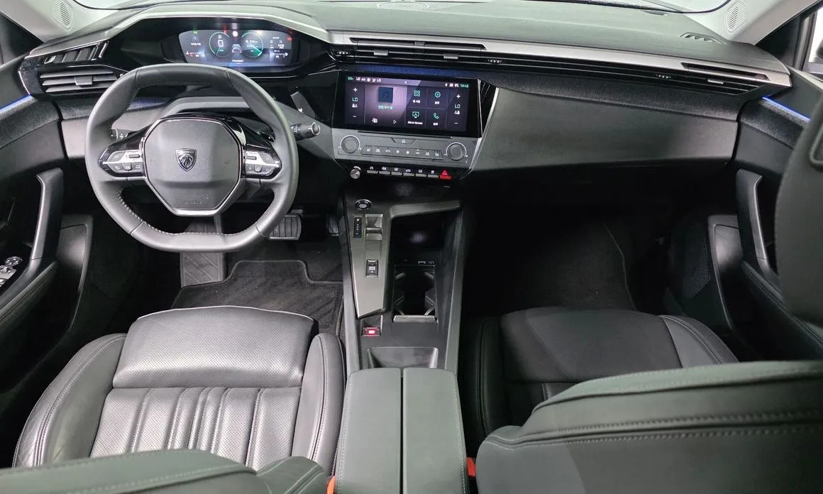 Peugeot 408 2023 из KR, фото 7