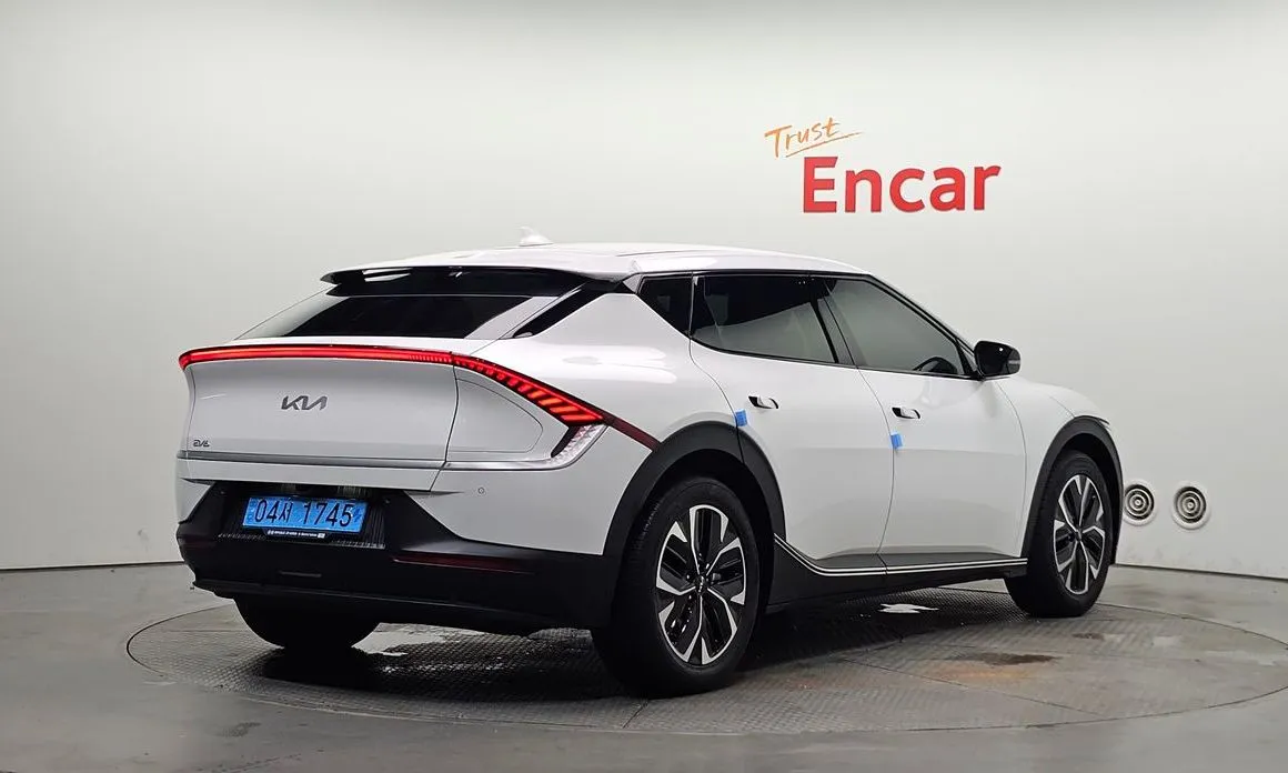 Kia EV6 — фото 6