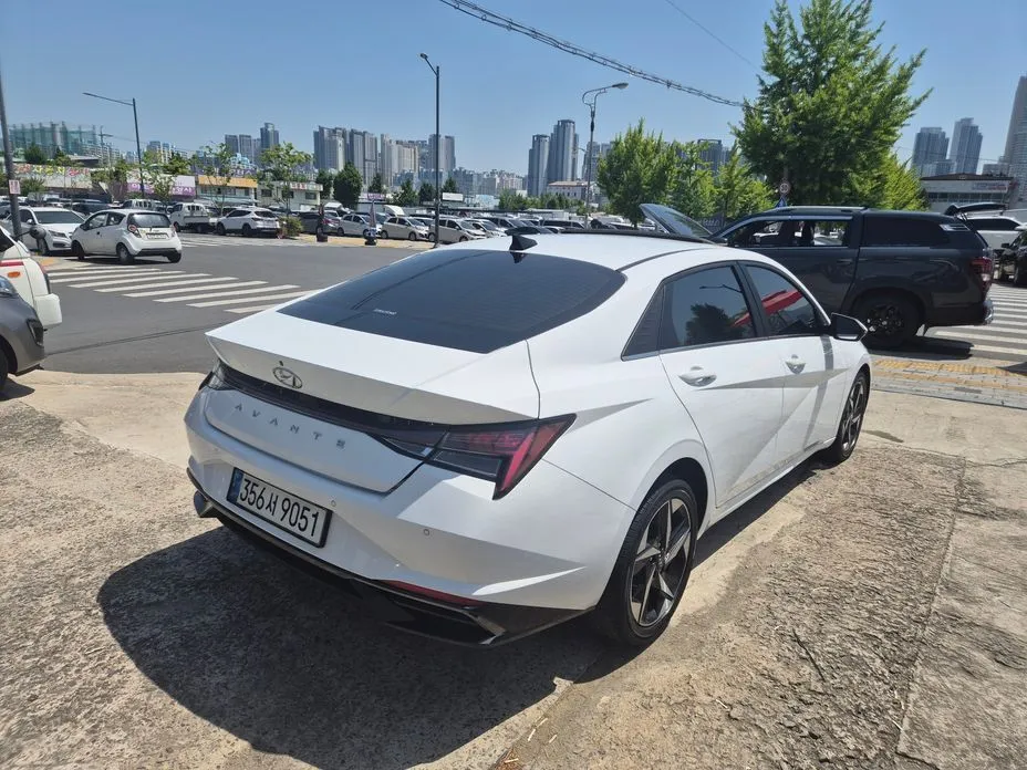 Hyundai AVANTE — фото 8