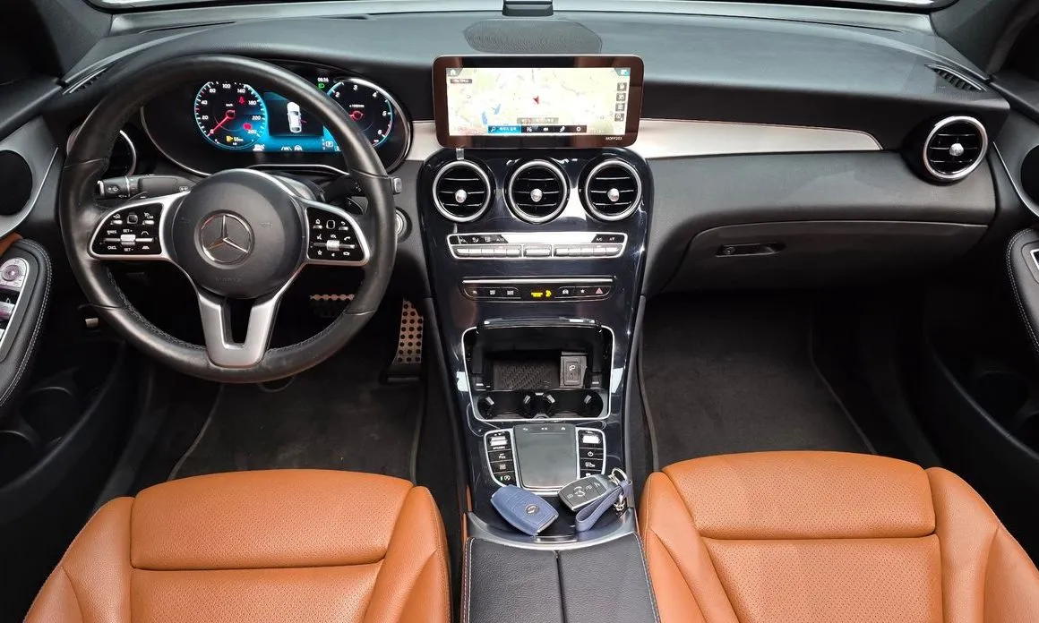 Mercedes-Benz GLC-Class 2021 из KR, фото 2
