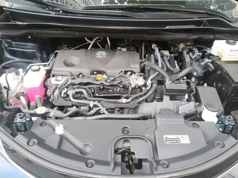 Toyota Granvia — фото 10