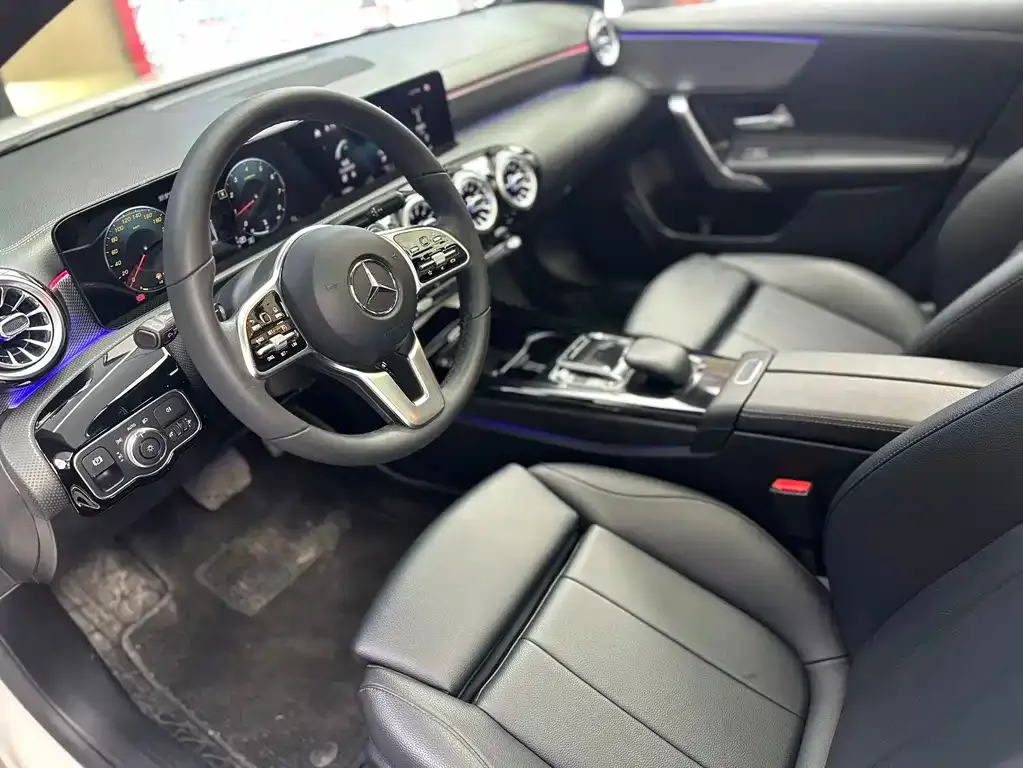 Mercedes-Benz A-Class — фото 10