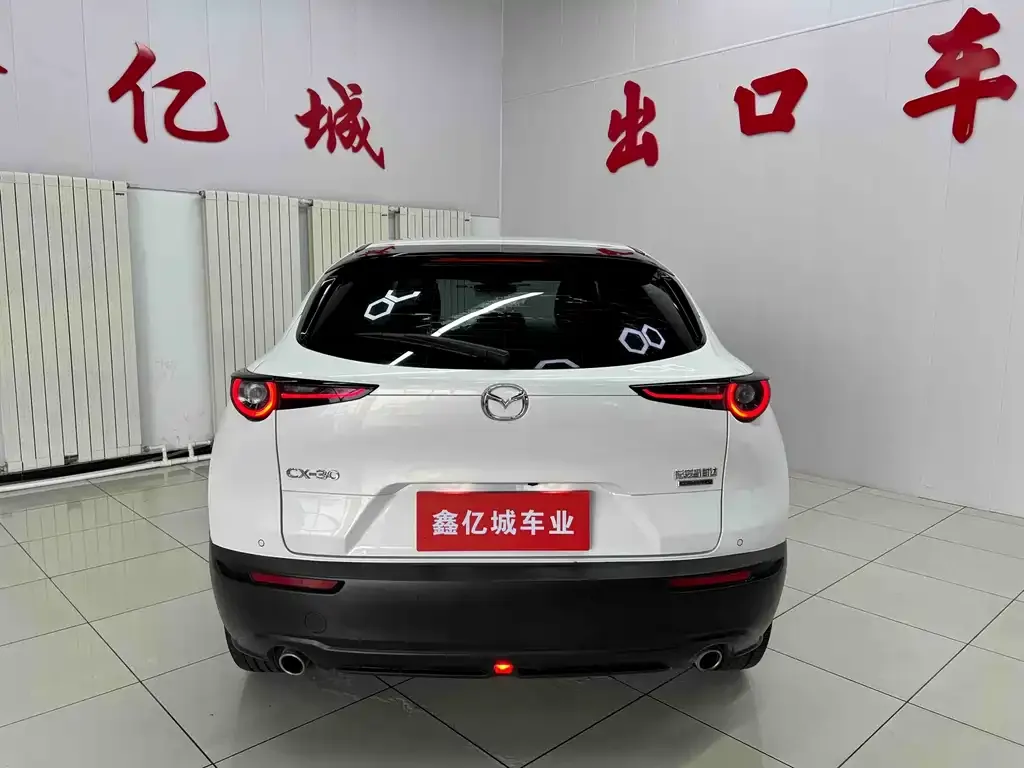 Mazda CX-30 — фото 4