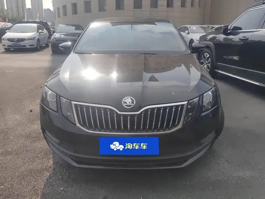 Skoda Octavia — фото 5