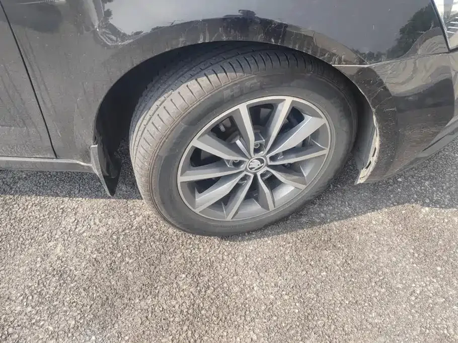 Skoda Octavia — фото 10