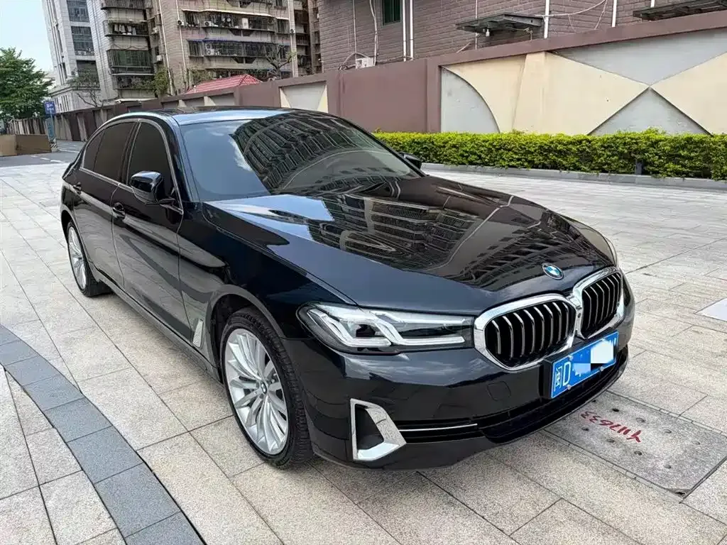 BMW 5 Series — фото 3