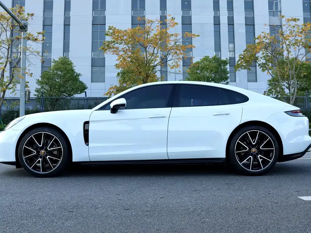 Porsche Panamera — фото 10