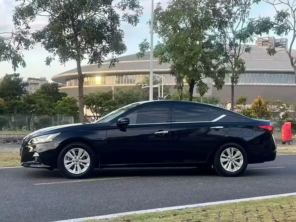 Nissan Teana — фото 6