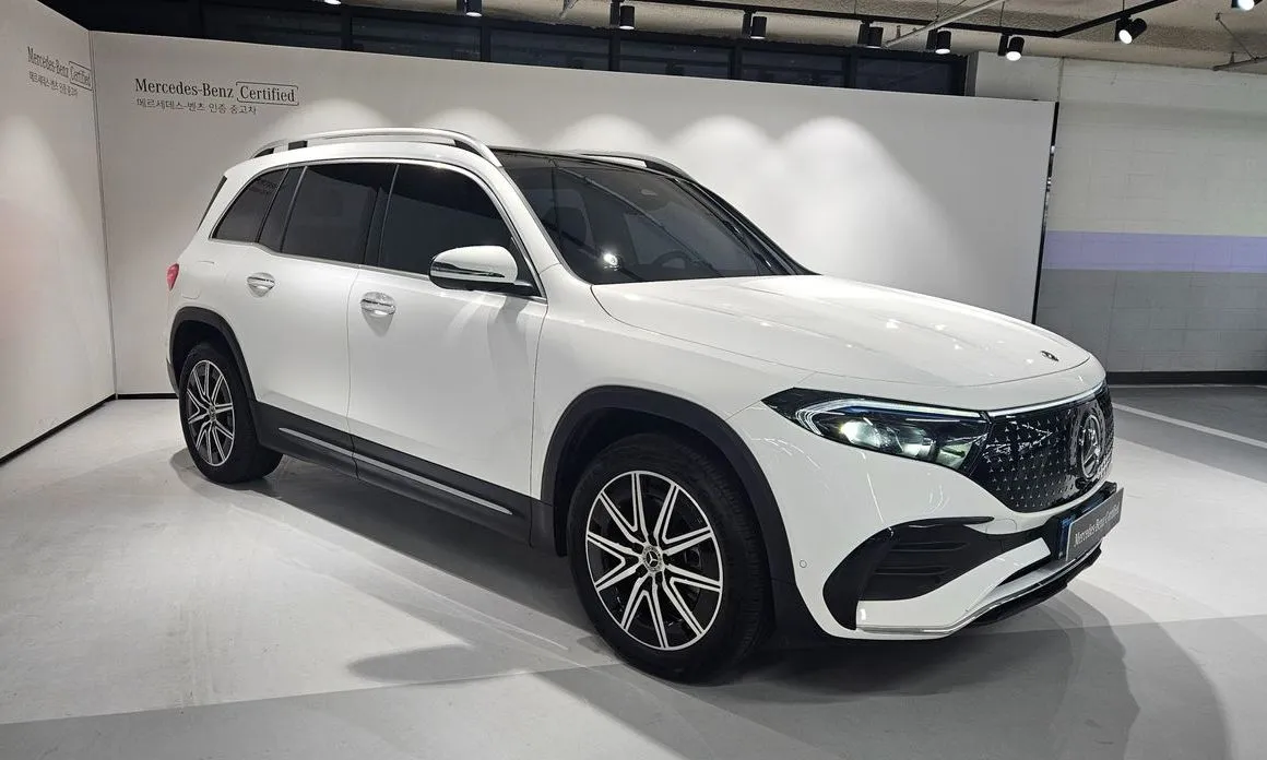 Mercedes-Benz EQB — фото 10