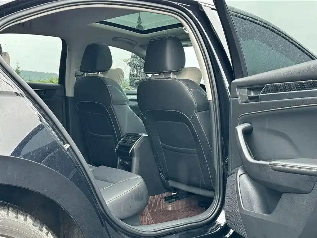 Skoda Superb — фото 4