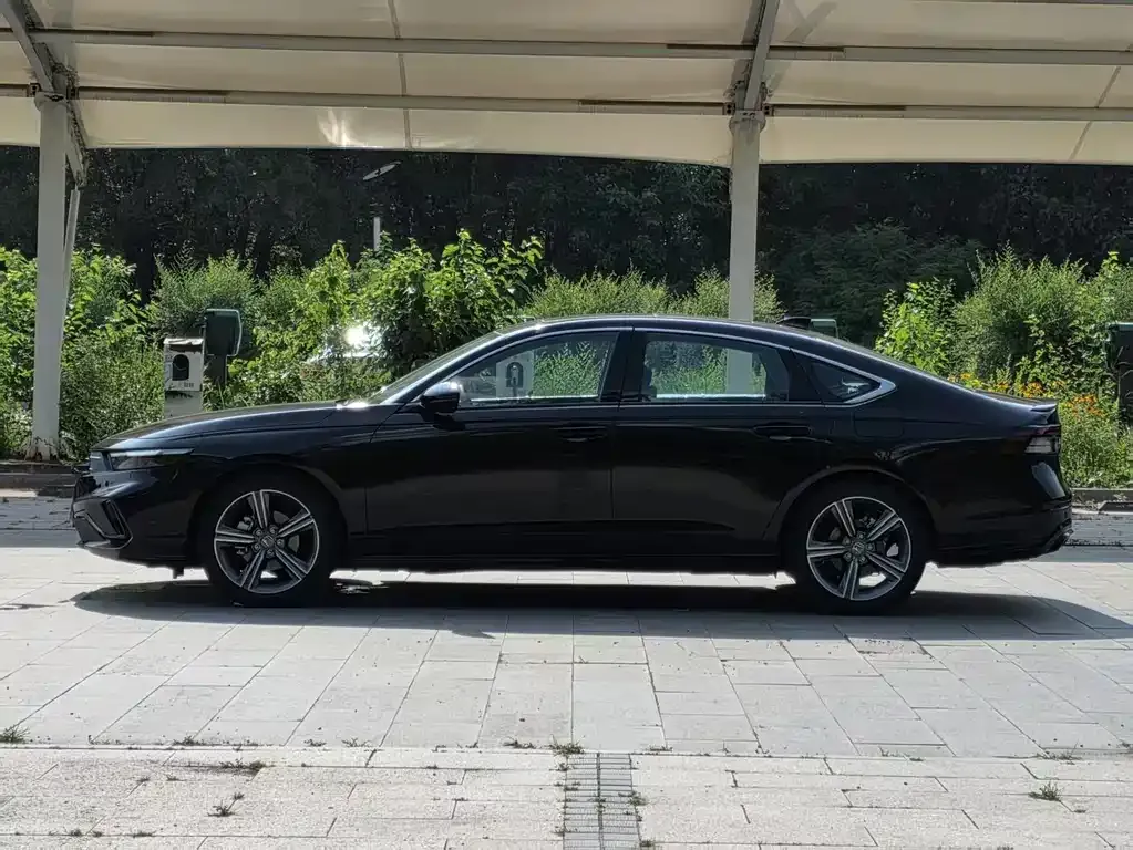 Honda Accord — фото 3