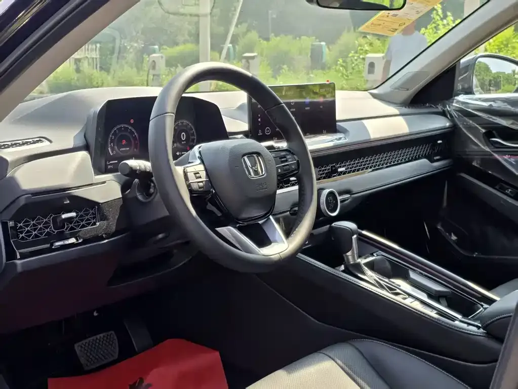 Honda Accord — фото 2